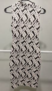 High neck keyhole dress